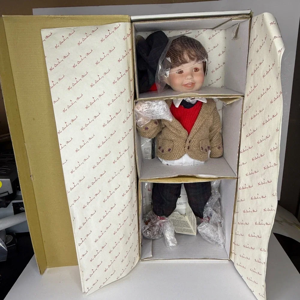 Colin Porcelain‎ Doll by Karen Scott Danbury Mint 1995 NIB Vintage Collector COA